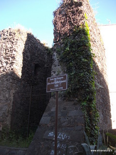 tania fortificata-Torre del vescovo 26-03-2014 07-36-55
